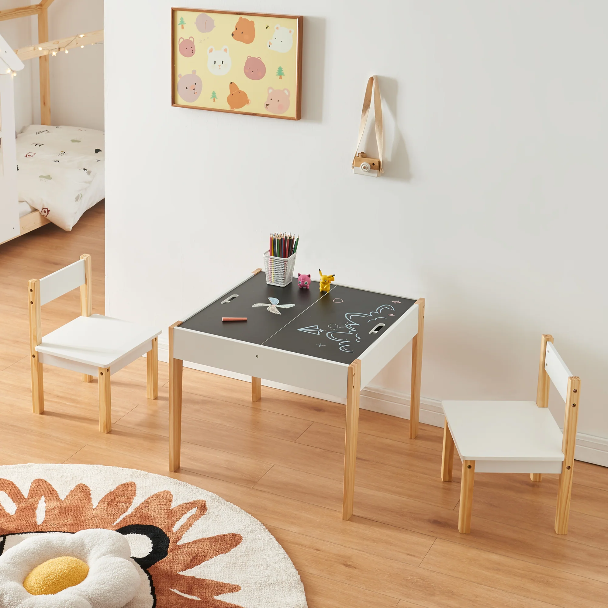Kindersitzgruppe Smedjebacken mit Tafel [en.casa]